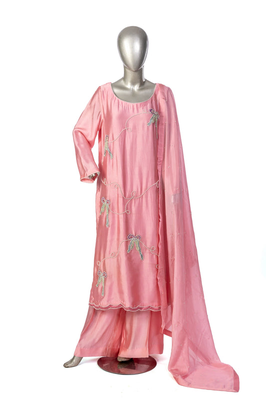 Aleiza – Pink Sheesha Silk embroidered suit with applique handwork, wide culottes & silk dupatta by MariamRaj. Festive wear at Pakistanimoda.