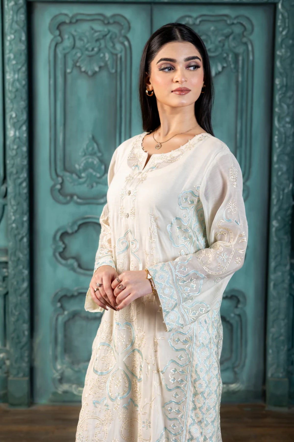 Anabia – Buy Ivory Paper Silk Stitched Outfit for Weddings & Parties