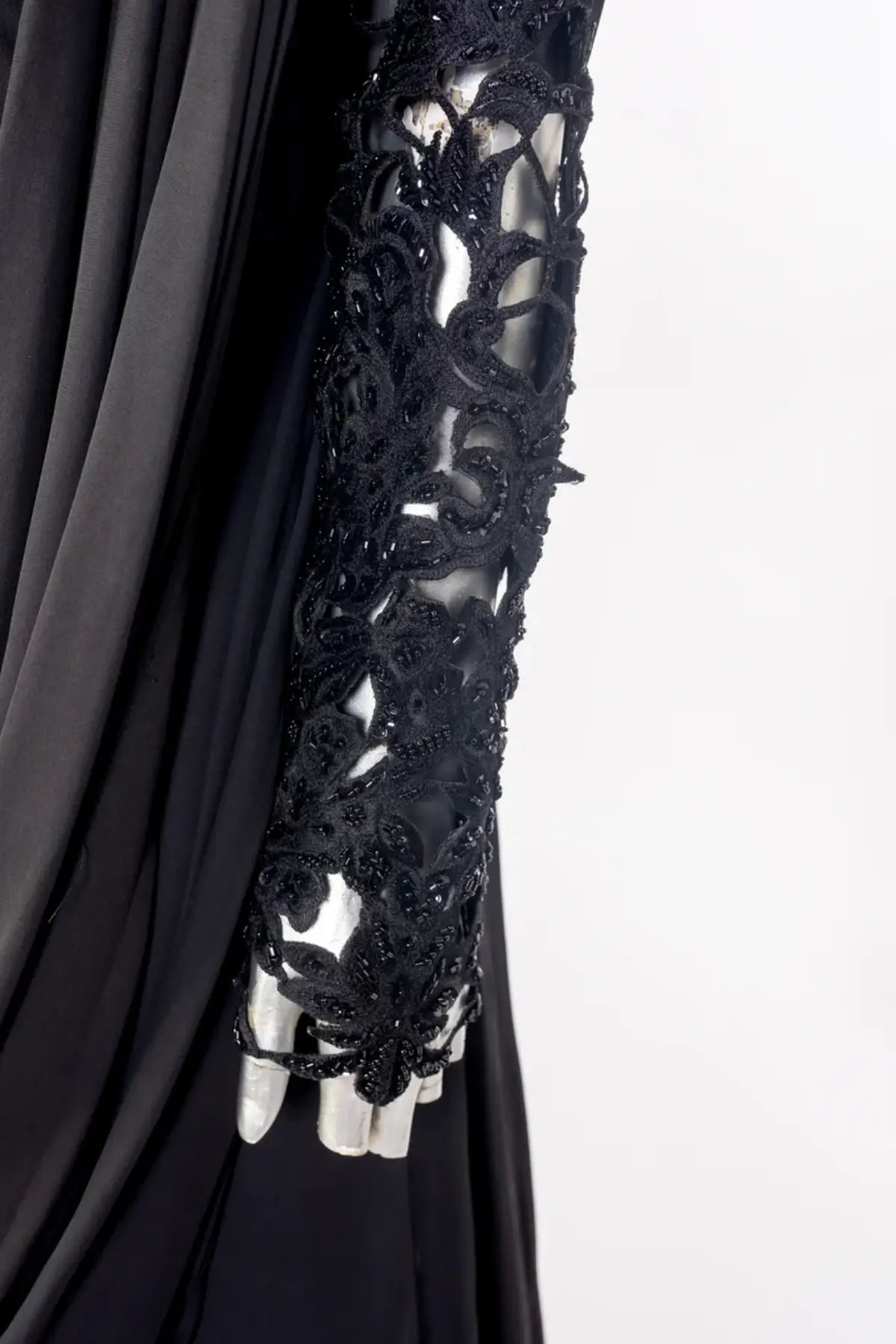 Ayra – Stylish Casual Party Outfit for Dinner and Evening Gatherings