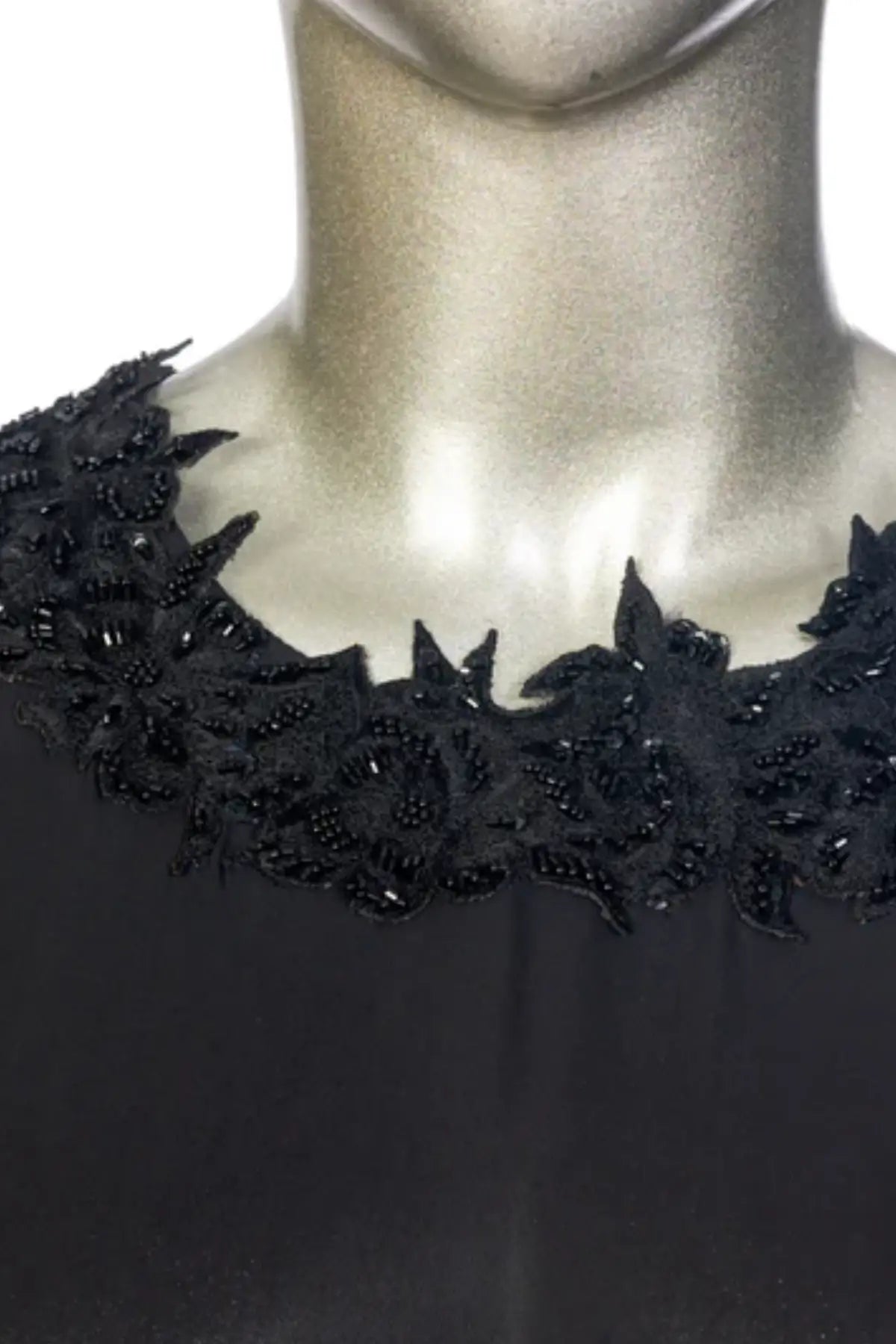 Ayra – Stylish Casual Party Outfit for Dinner and Evening Gatherings