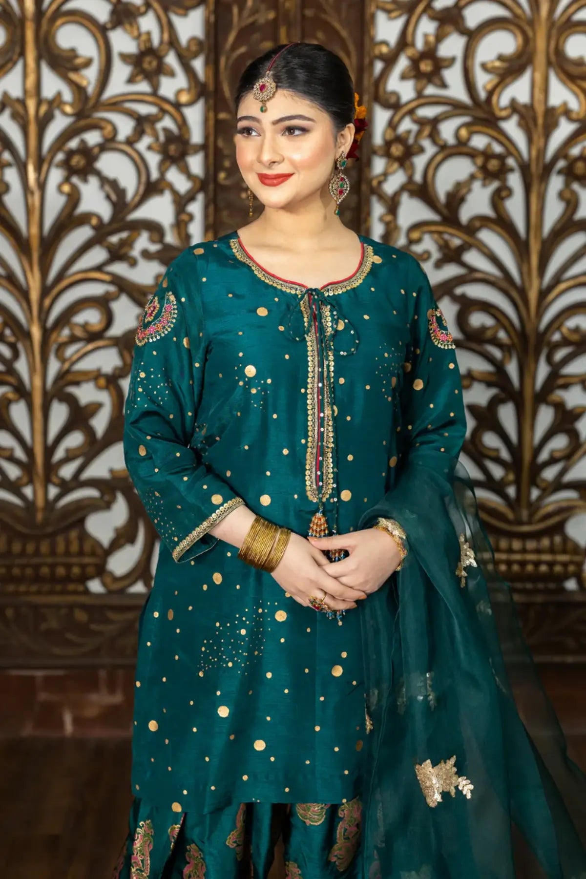 Chanda-Embroidered Pakistani Shalwar Suit with Organza Dupatta
