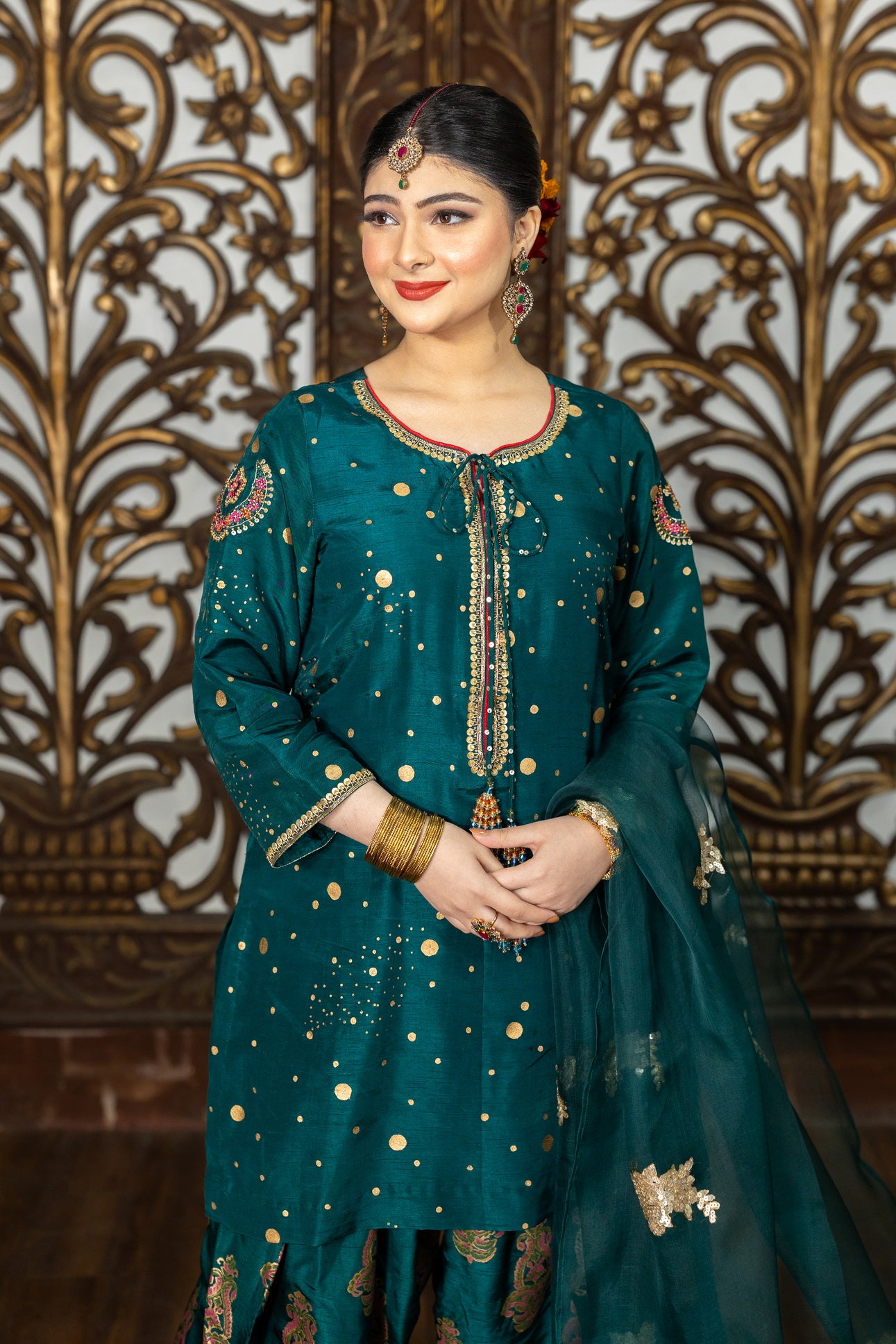 Chanda-Embroidered Pakistani Shalwar Suit with Organza Dupatta