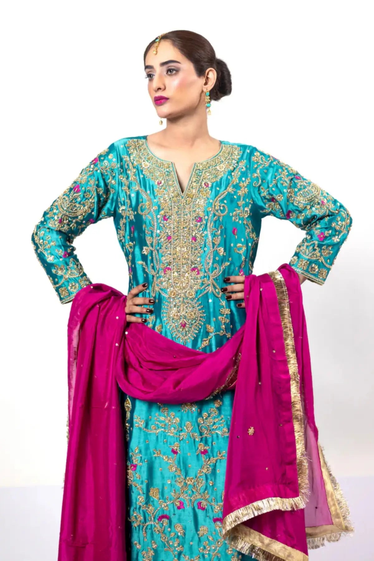 Elvina – Pakistani Evening Wear Outfit for Wedding & Mehndi Events