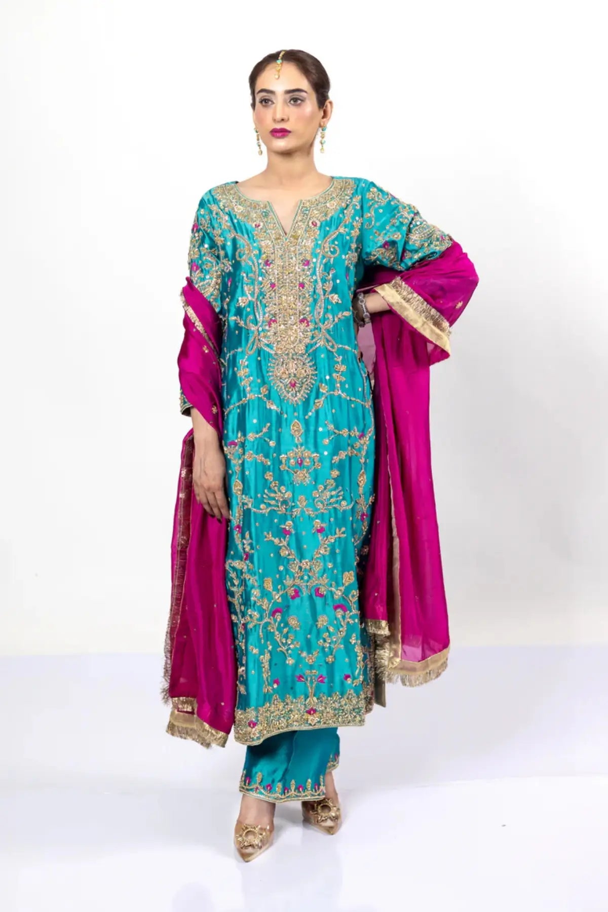 Elvina – Pakistani Evening Wear Outfit for Wedding & Mehndi Events