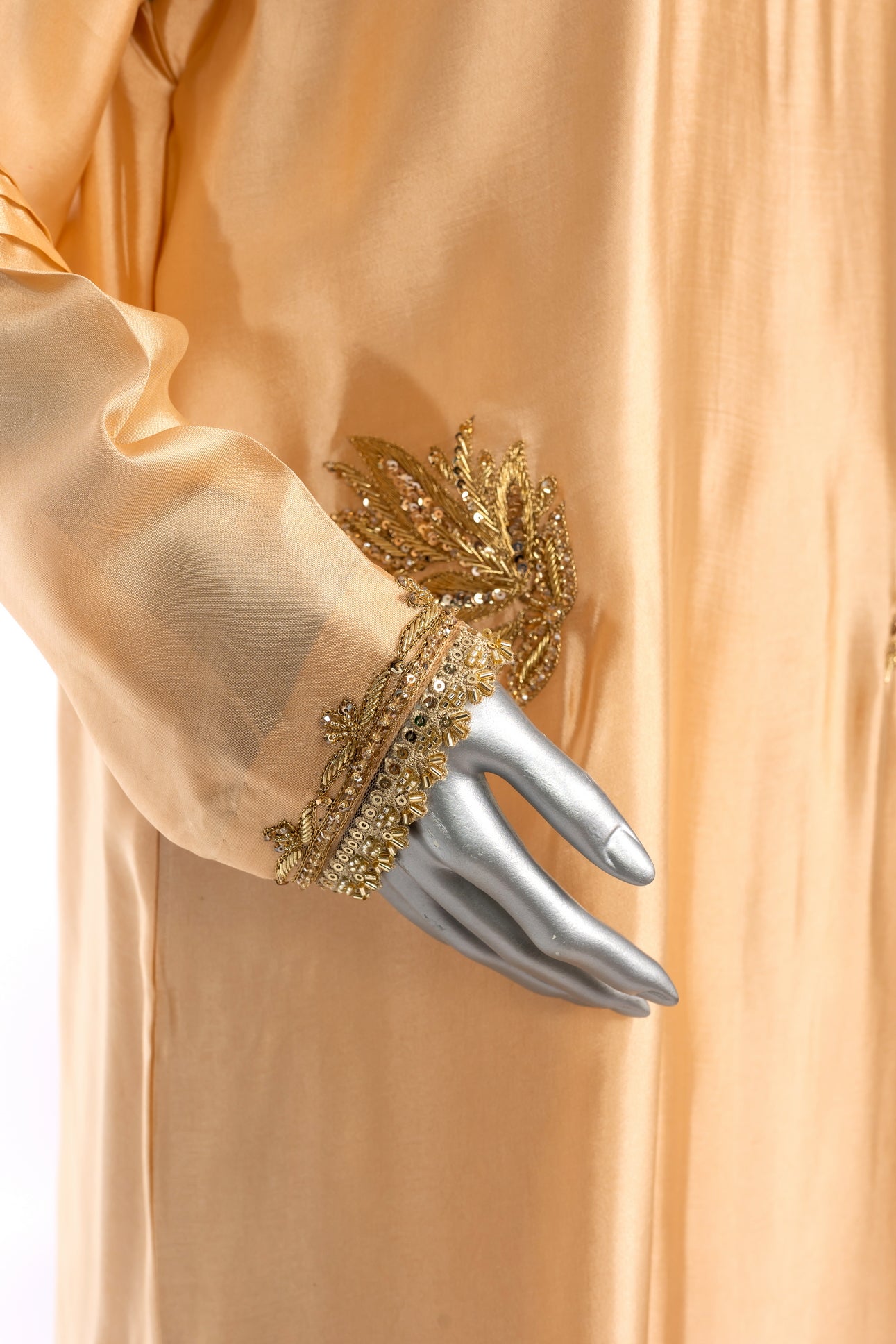 Haniya – Peach Gold Sheesha Silk embroidered suit with hand motifs, straight trouser & silk dupatta by MariamRaj. Festive wear at Pakistanimoda.