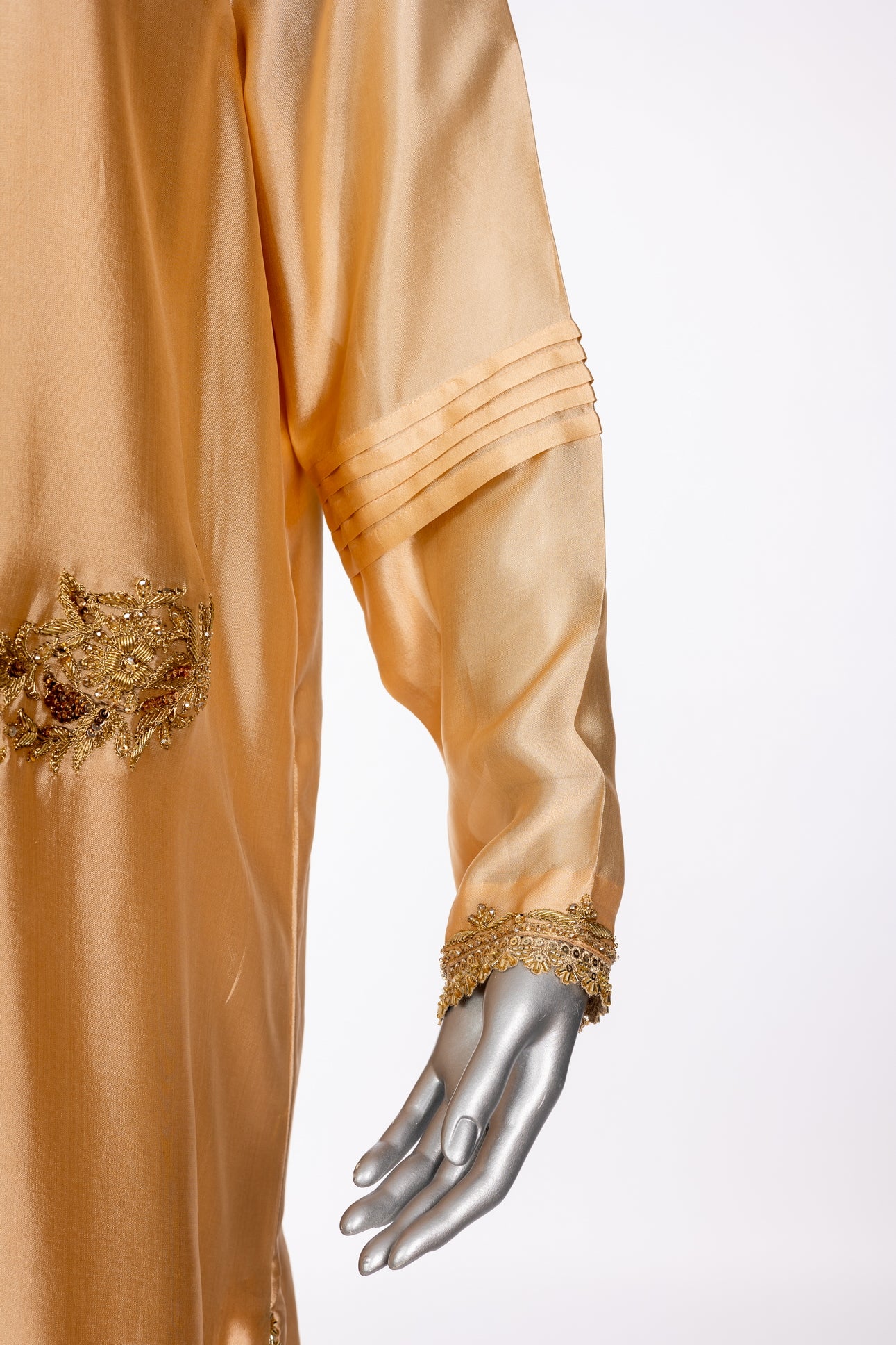 Haniya – Peach Gold Sheesha Silk embroidered suit with hand motifs, straight trouser & silk dupatta by MariamRaj. Festive wear at Pakistanimoda.