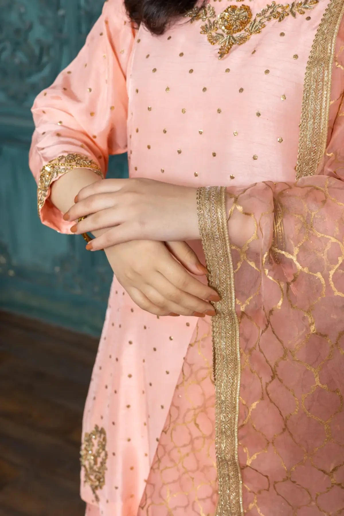 silk peach dress short shirt with farshi shalwar Elegant FARSHI Shalwar with Short Shirt & Organza Scalloped Dupatta,Eid Party Wear-Pakistani Formal Dress