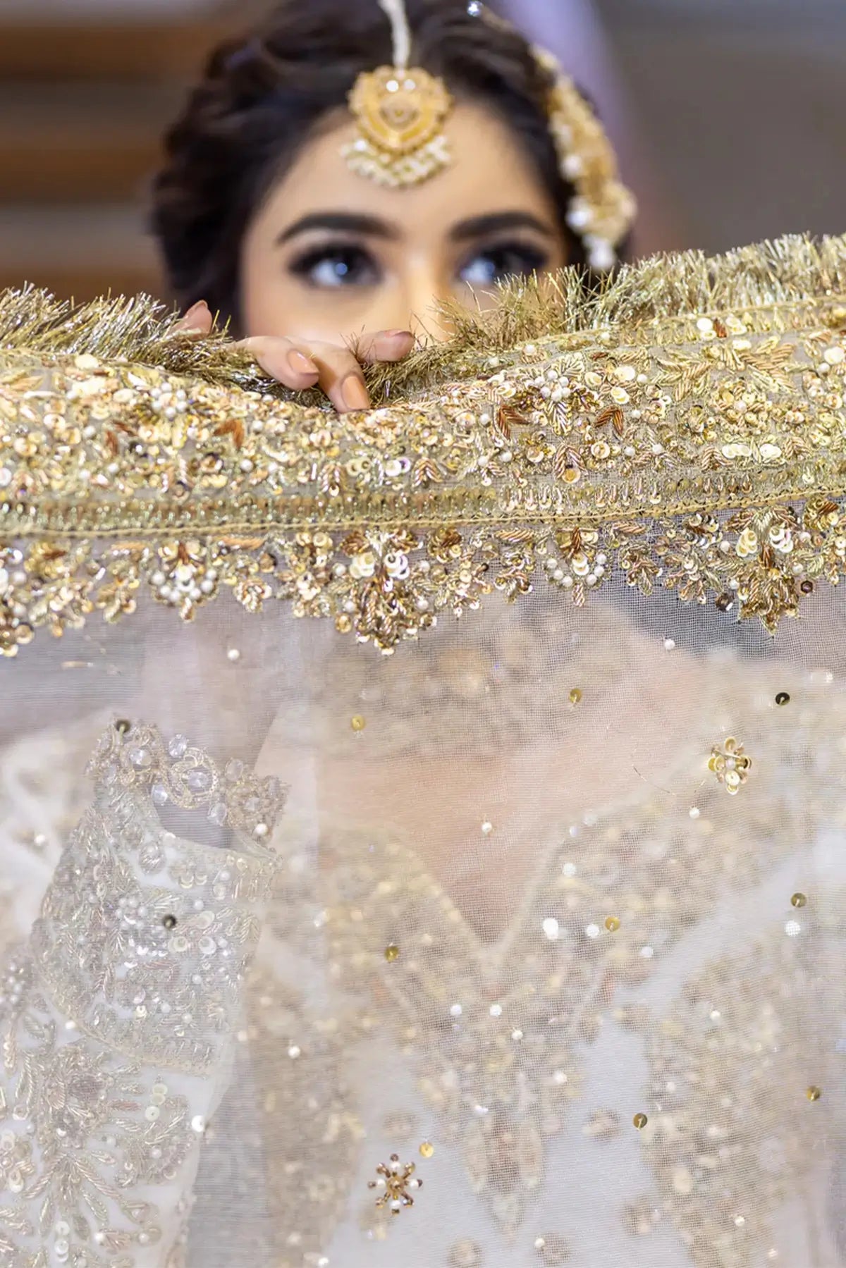 Mah-e-Noor – Traditional White Pakistani Bridal Outfit in Pure Organza (USA, UK, Canada)