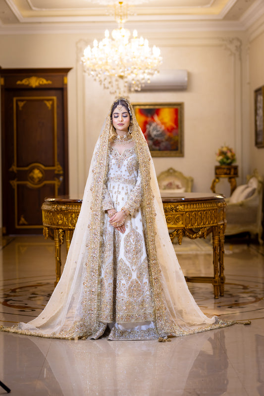 White Pakistani bridal outfit with pure organza shirt and dupatta, paired with silk lehenga – elegant nikkah dress for brides in USA, UK, and Canada.
