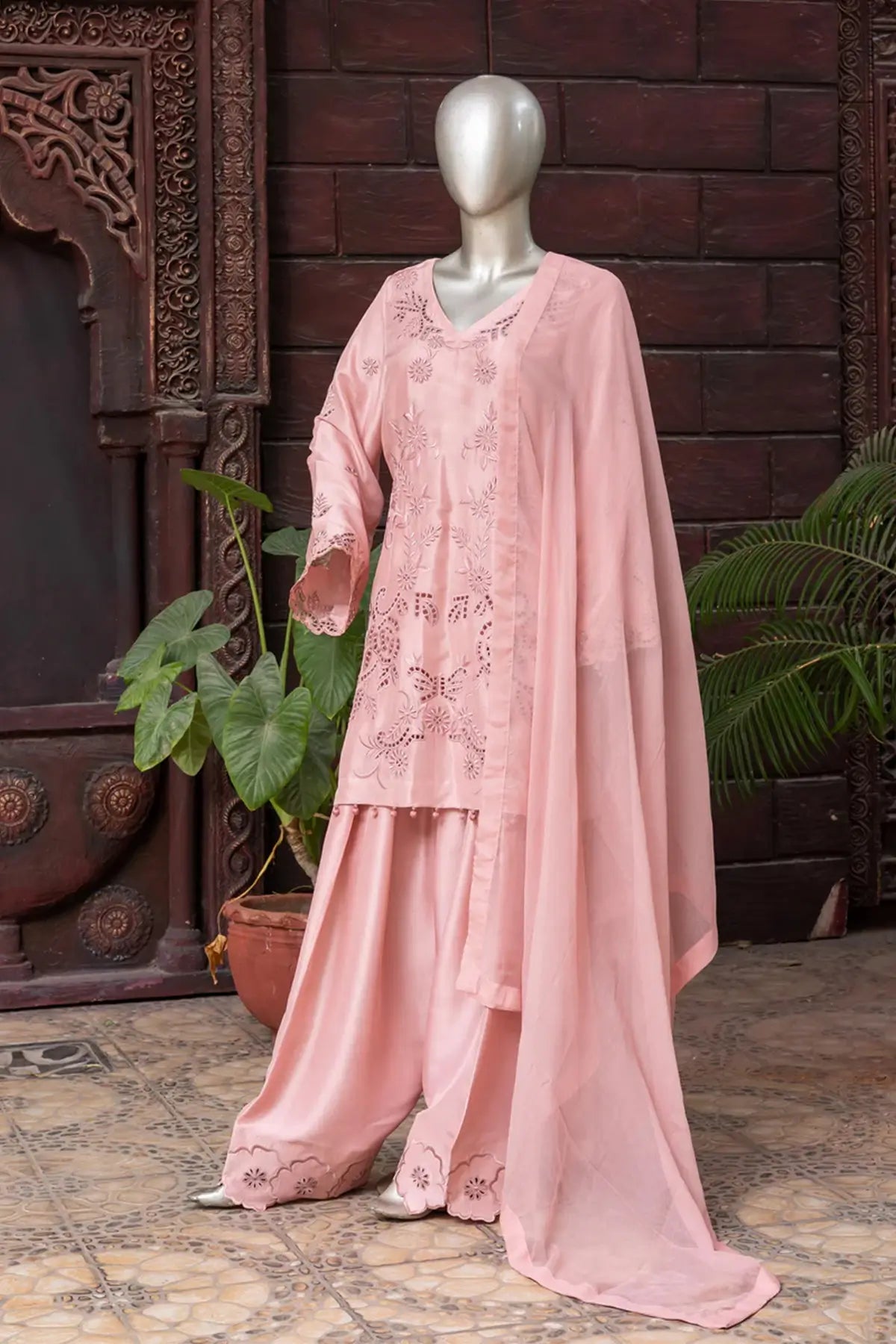 Mahru- Dusty rose Sheesha silk Pakistani dress