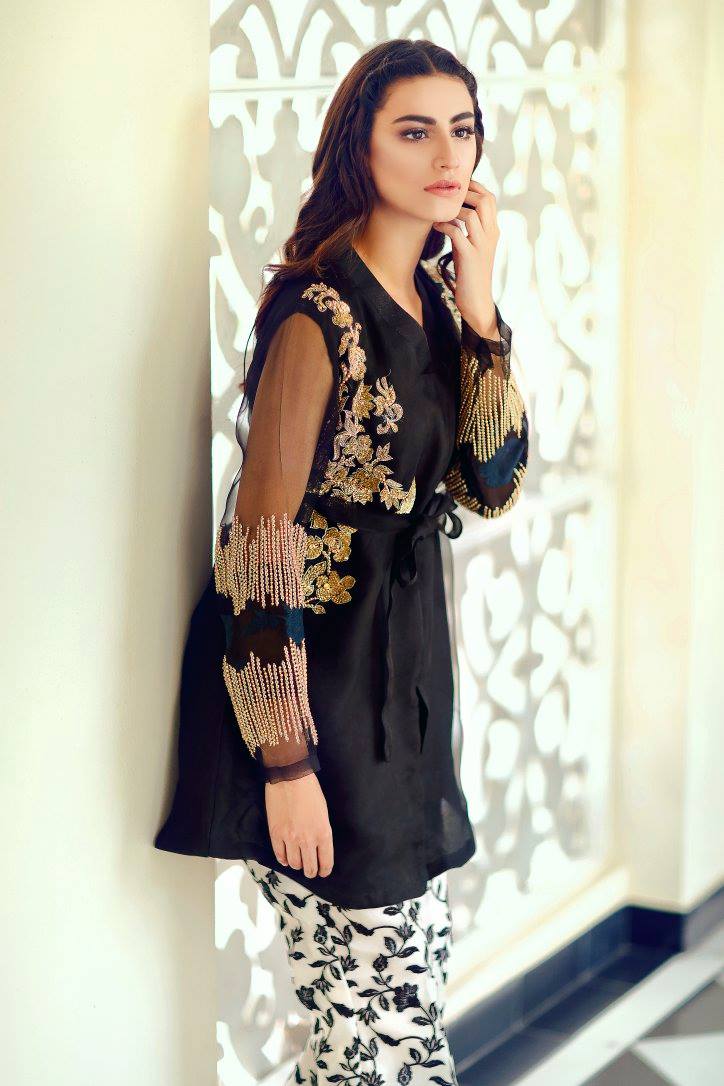 Monochrome- Stylish Black Organza Perfect for Pakistani Wedding