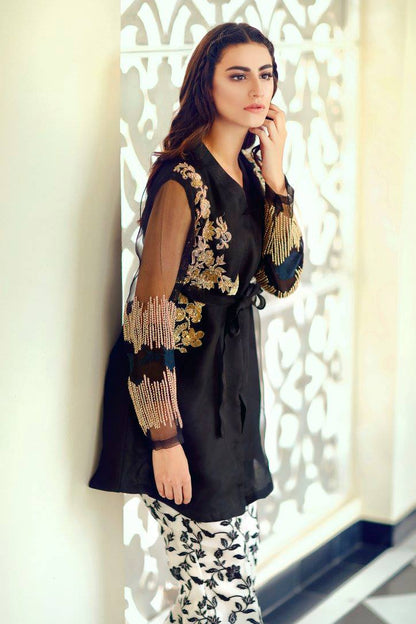 Monochrome- Stylish Black Organza Perfect for Pakistani Wedding
