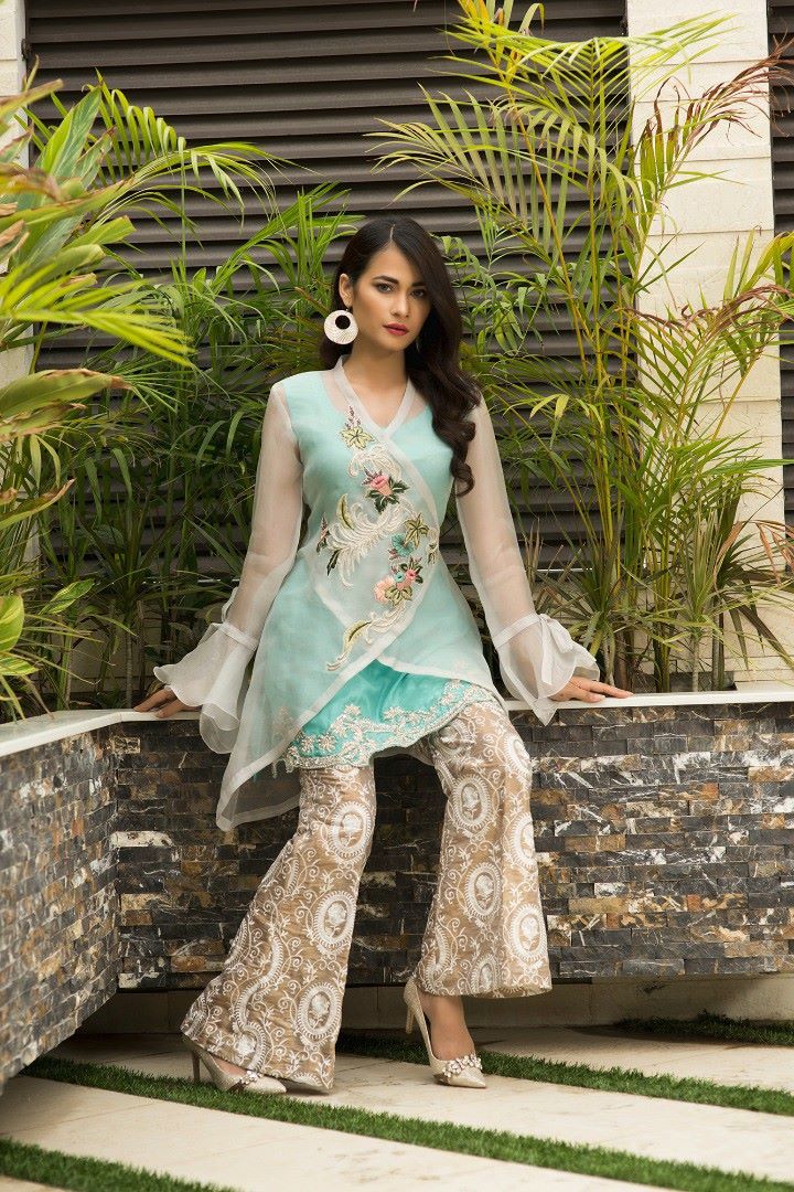 Moon Light-Pakistani Designerwear for Women in USA and UK