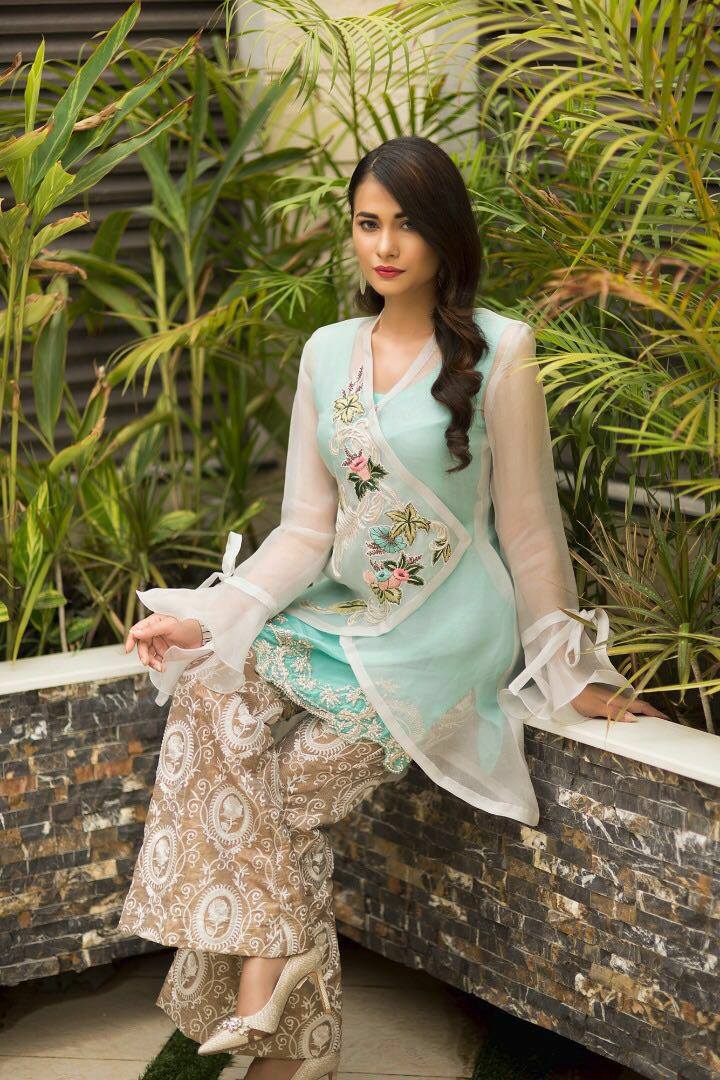 Moon Light-Pakistani Designerwear for Women in USA and UK