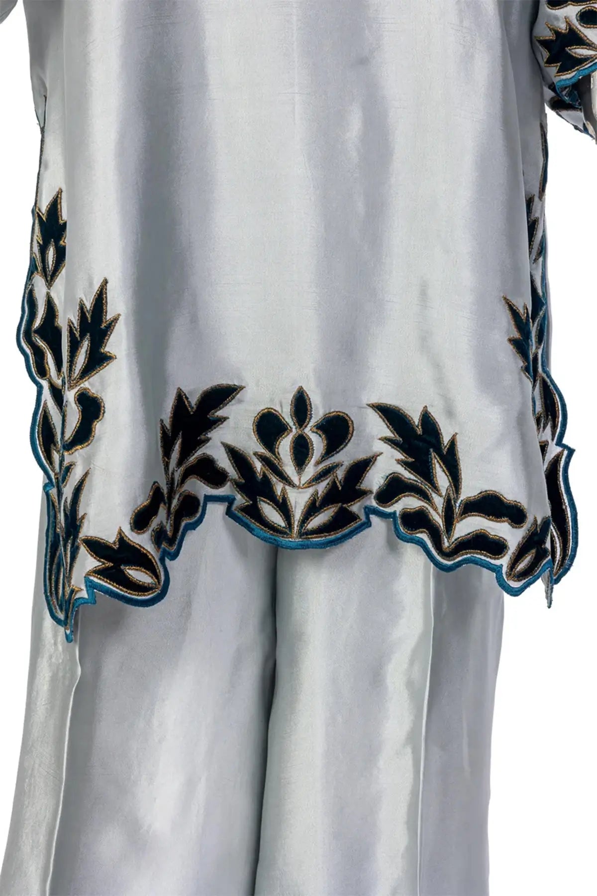 Nawira – Luxury Sheesha Silk Silver Suit with Velvet Work for Parties