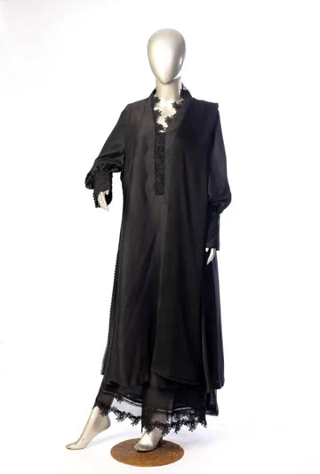 Noir-Luxury Pakistani silk suit with modern cuts