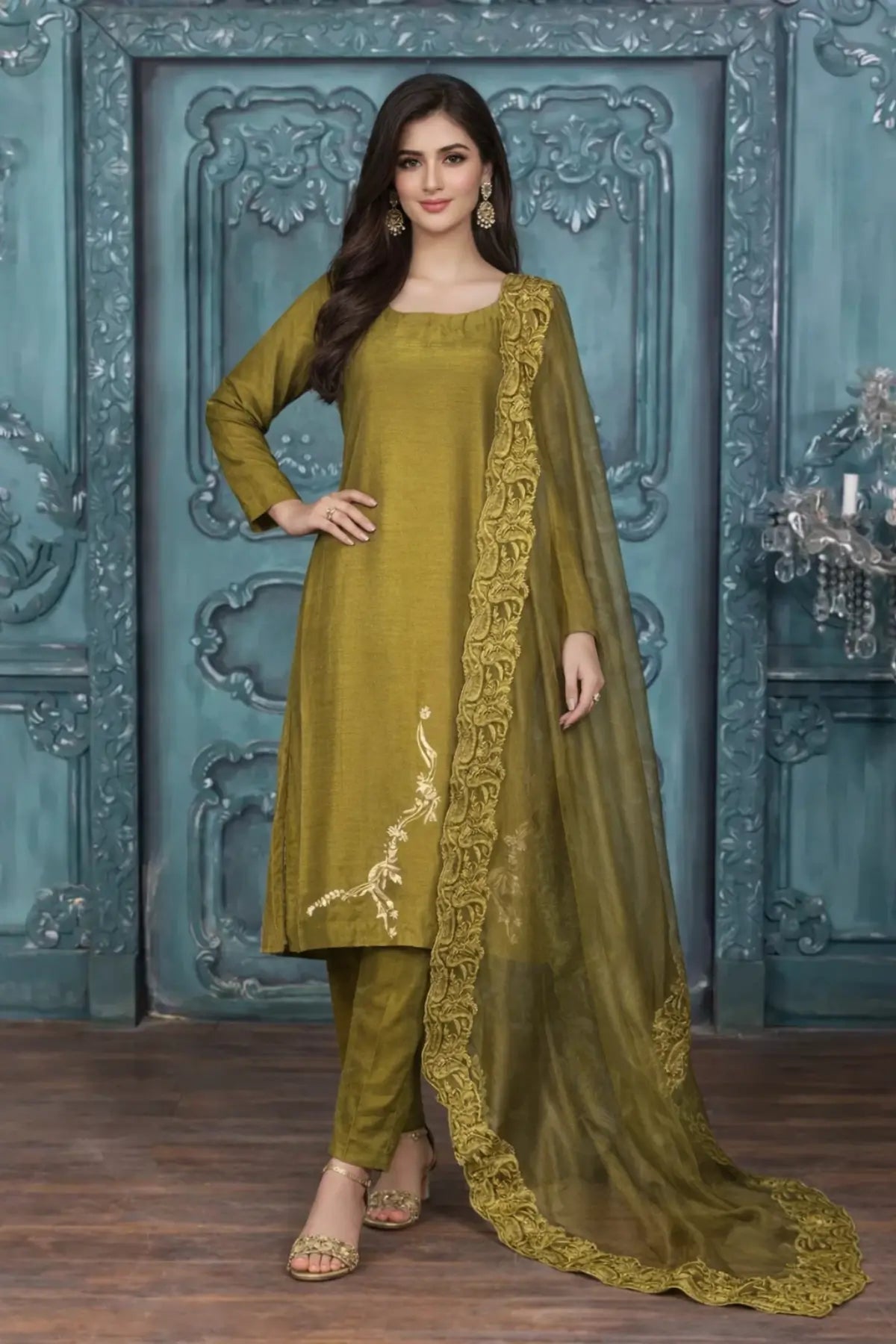 Olive Opulence- Stylish Straight Capri Pant Suit for Women