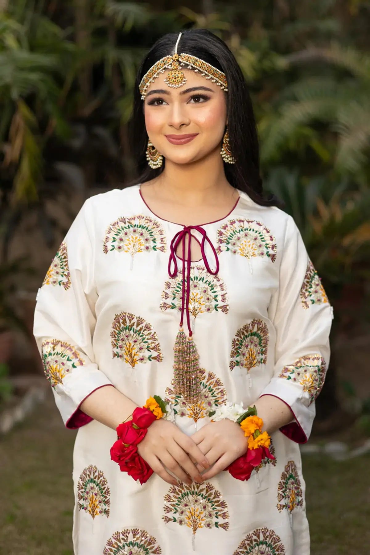 Parizaad- Pakistani Designer Formal Outfit