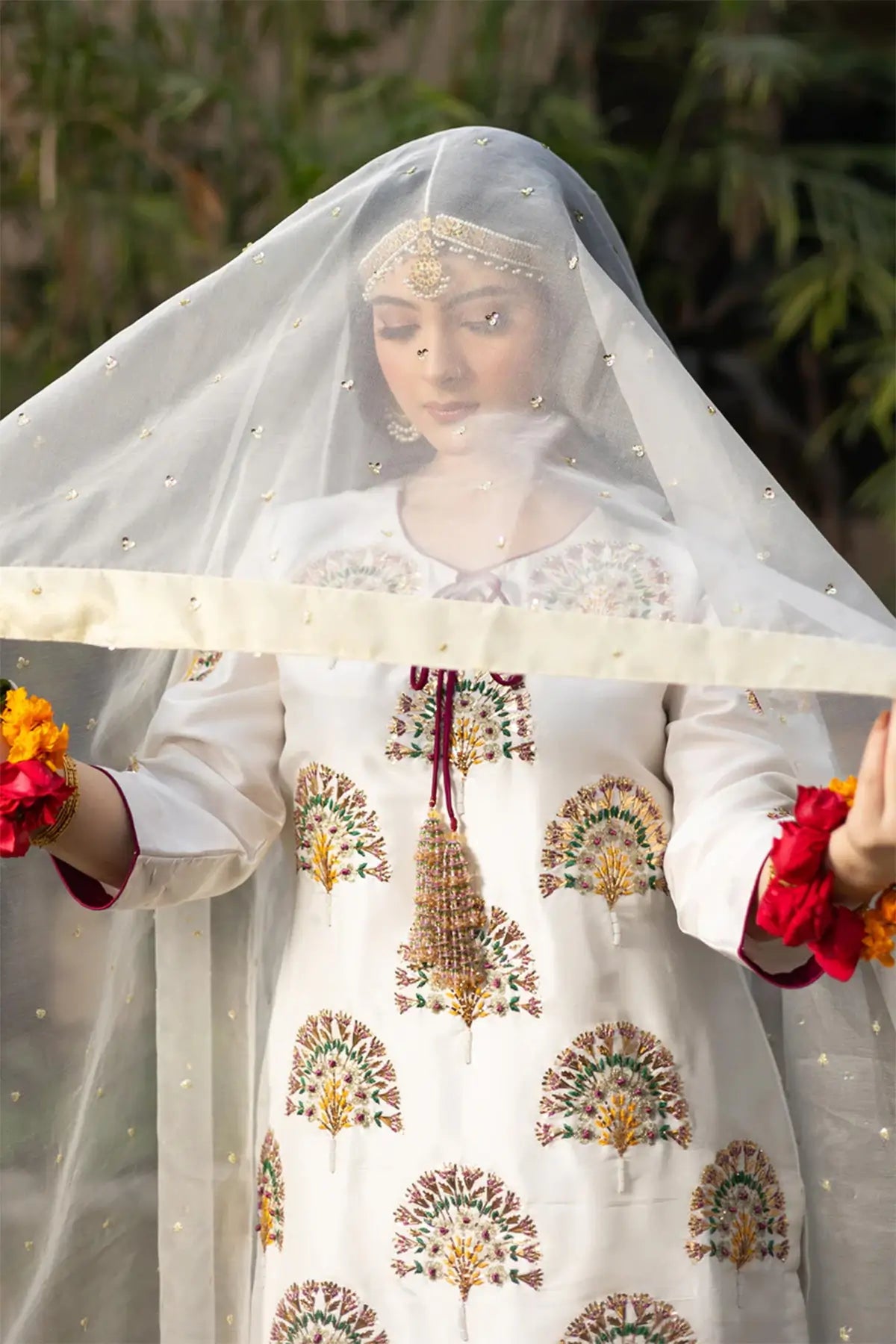 Parizaad- Pakistani Designer Formal Outfit