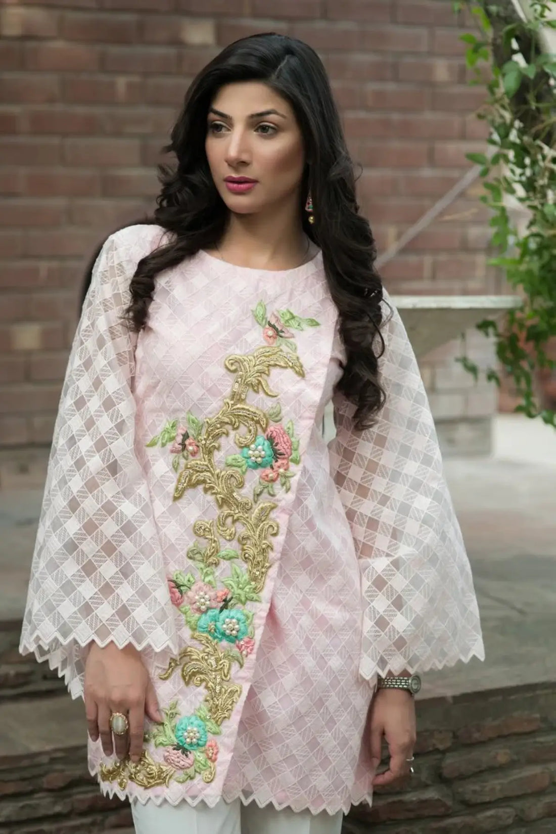 Pink Reverie-High-End Embroidered Organza Wrap with Capri Pants