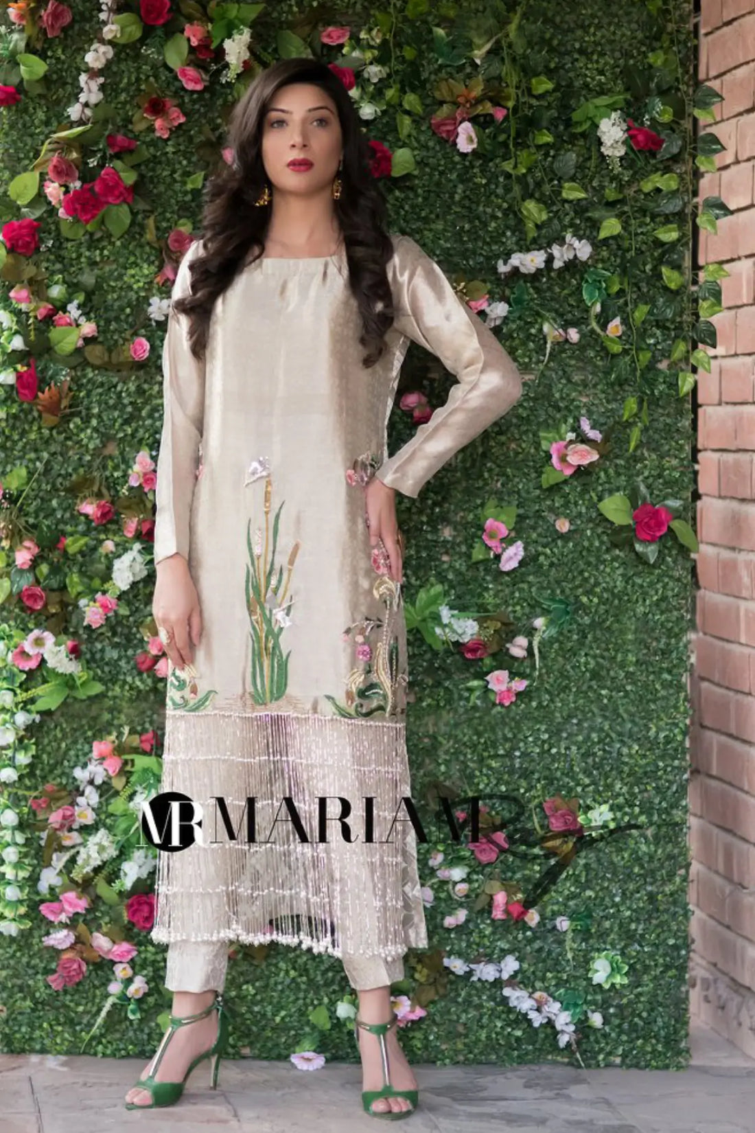 Rose Pink- Elegant Pakistani embroidered outfit for parties