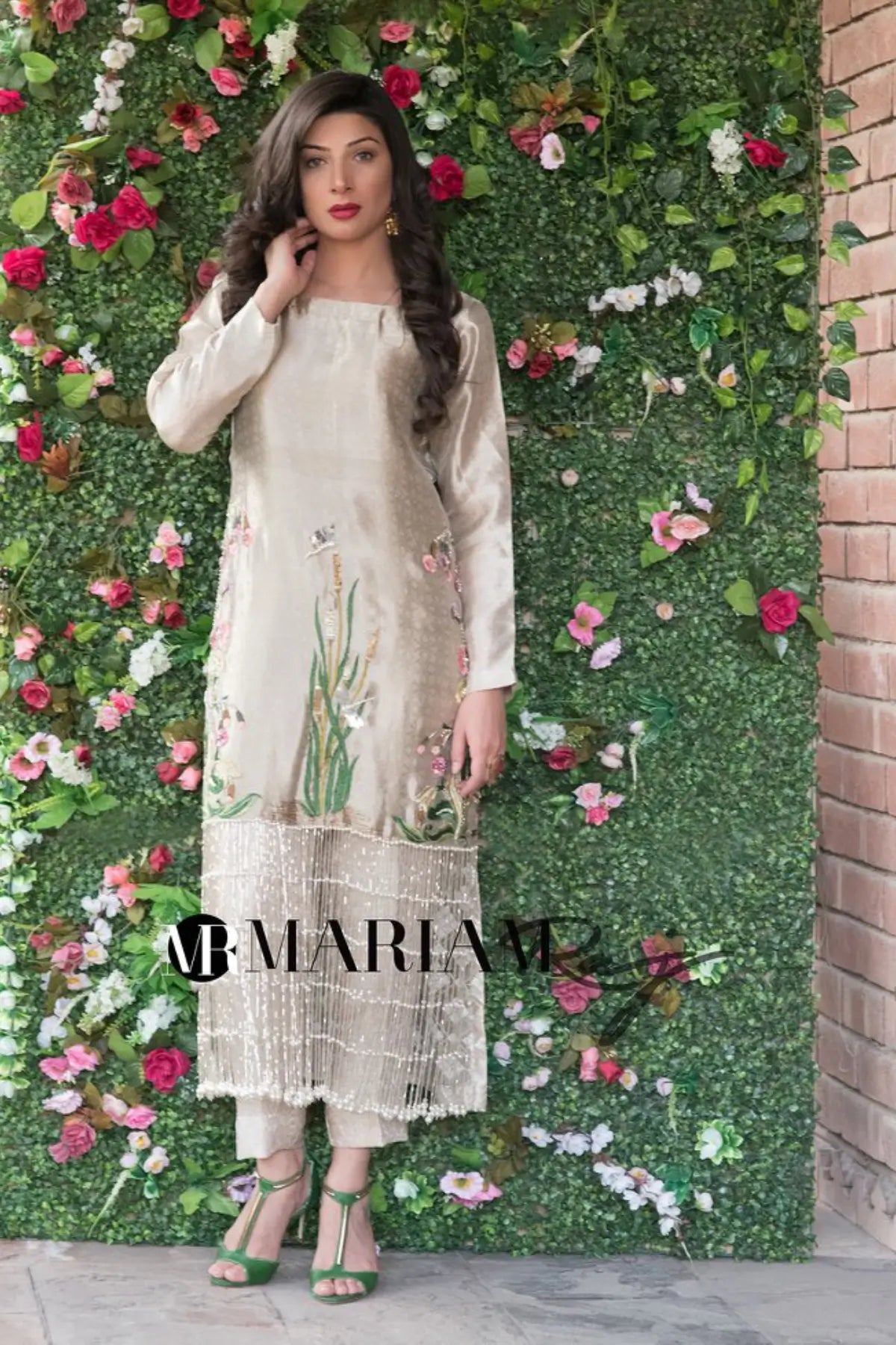 Rose Pink- Elegant Pakistani embroidered outfit for parties