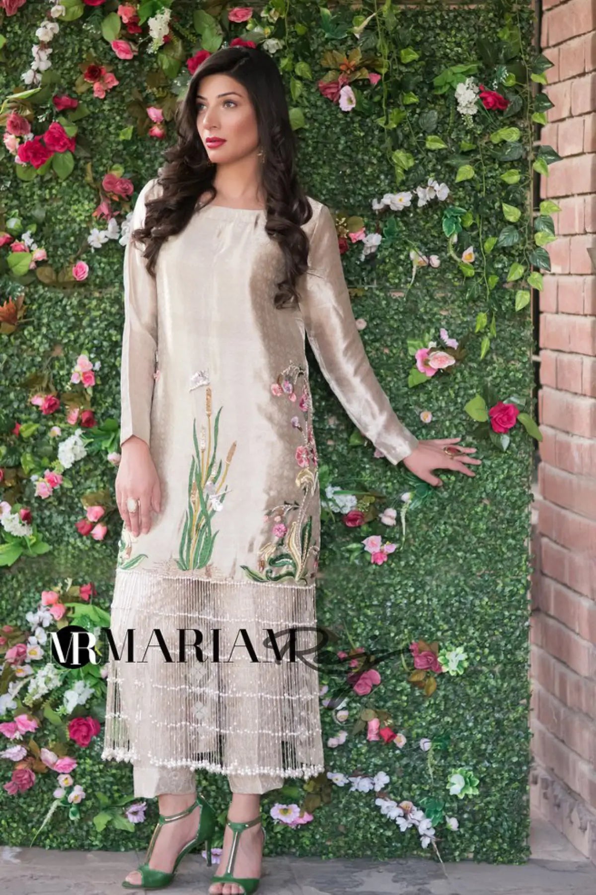 Rose Pink- Elegant Pakistani embroidered outfit for parties
