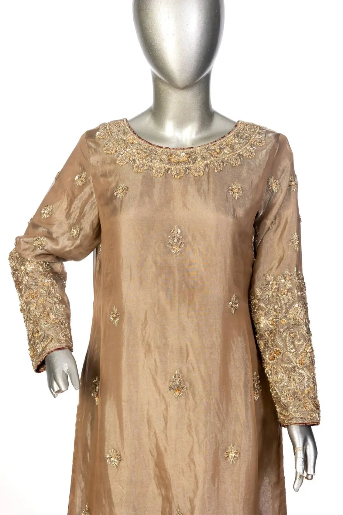 Shehnaz – Pakistani Luxury Wedding Formals in UAE Gold & Maroon