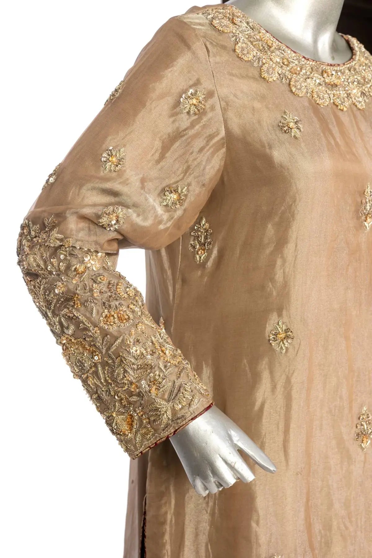 Shehnaz – Pakistani Luxury Wedding Formals in UAE Gold & Maroon