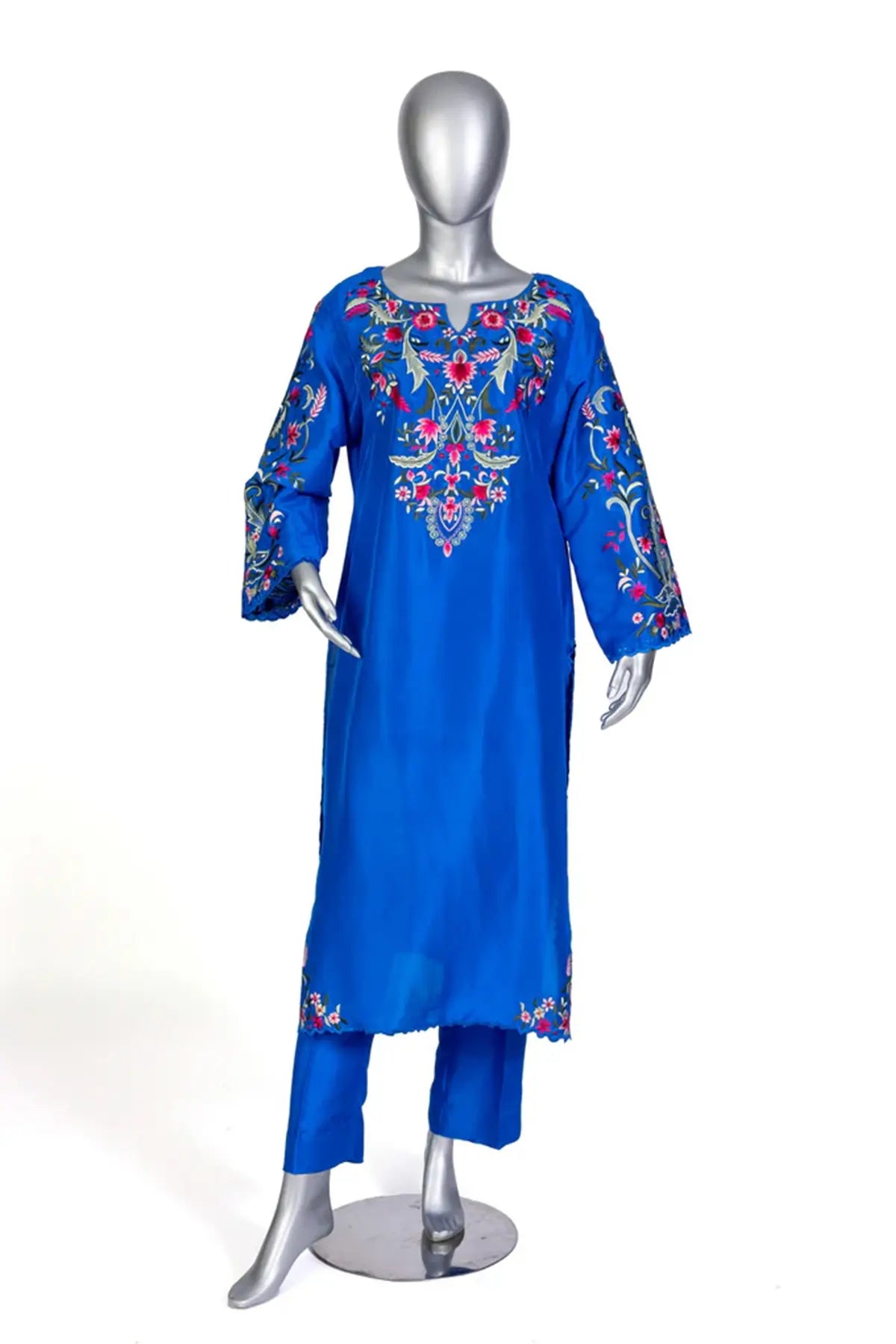 Tavisha – Royal Blue Luxury Silk Set with Handwork for Special Occasions