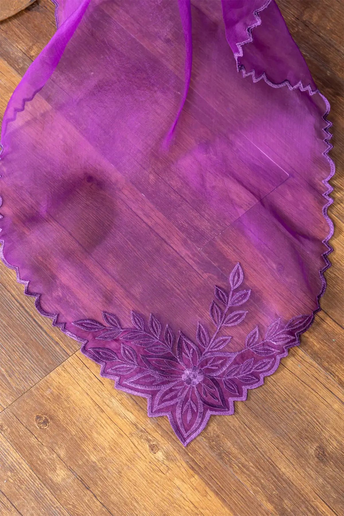 Zarnoor – Luxury Purple Sheesha Silk 3-Piece Outfit with Farshi Shalwar