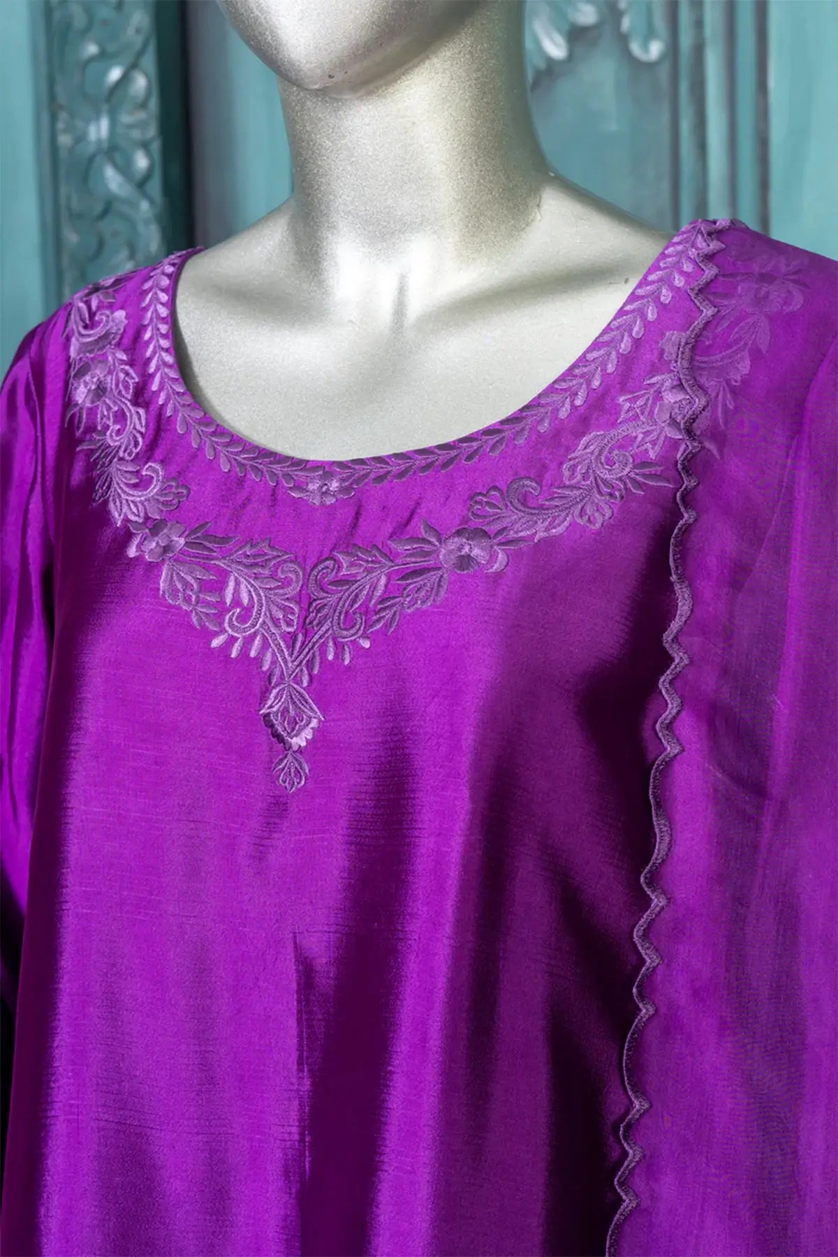 Zarnoor – Luxury Purple Sheesha Silk 3-Piece Outfit with Farshi Shalwar