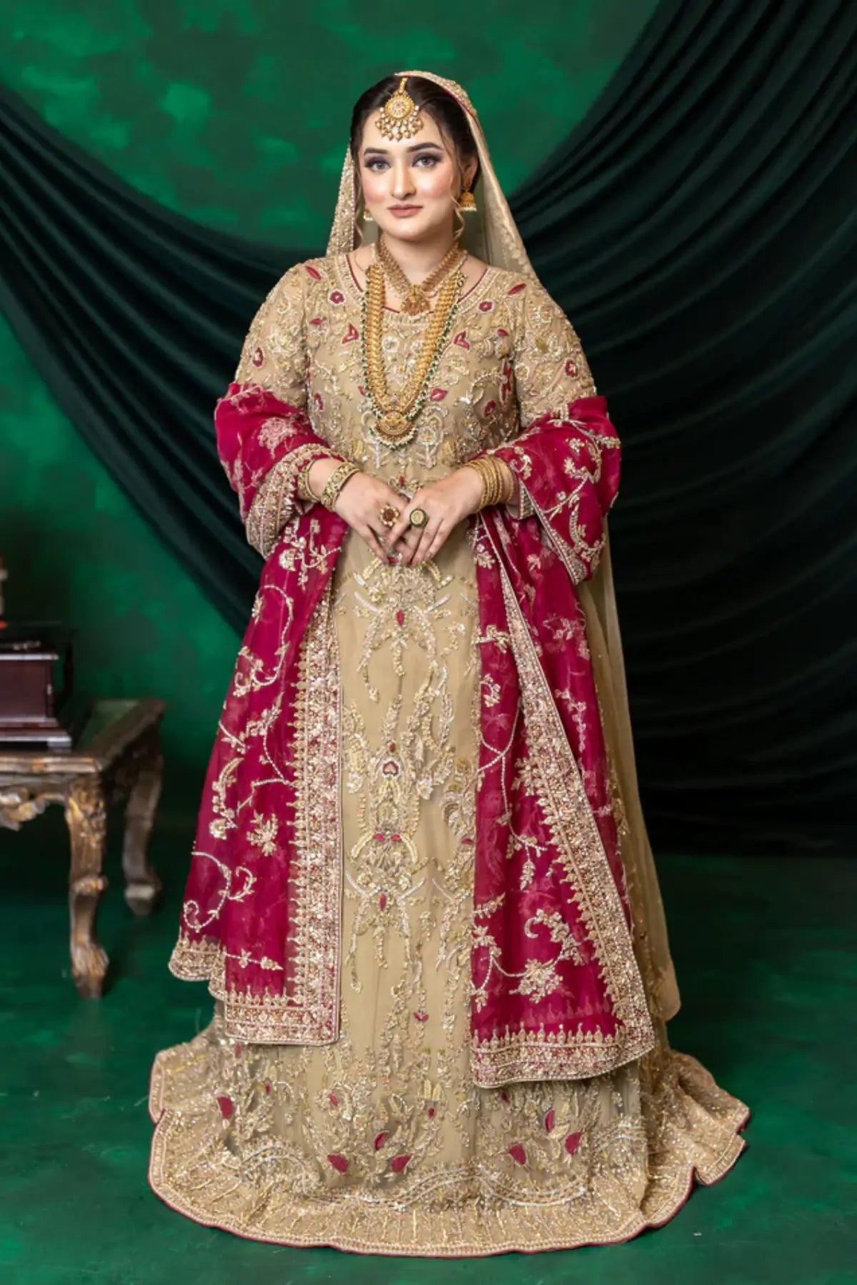 Zuleikha – Order Pakistani Bridal Wear Gold Net Maxi with Silk Pants